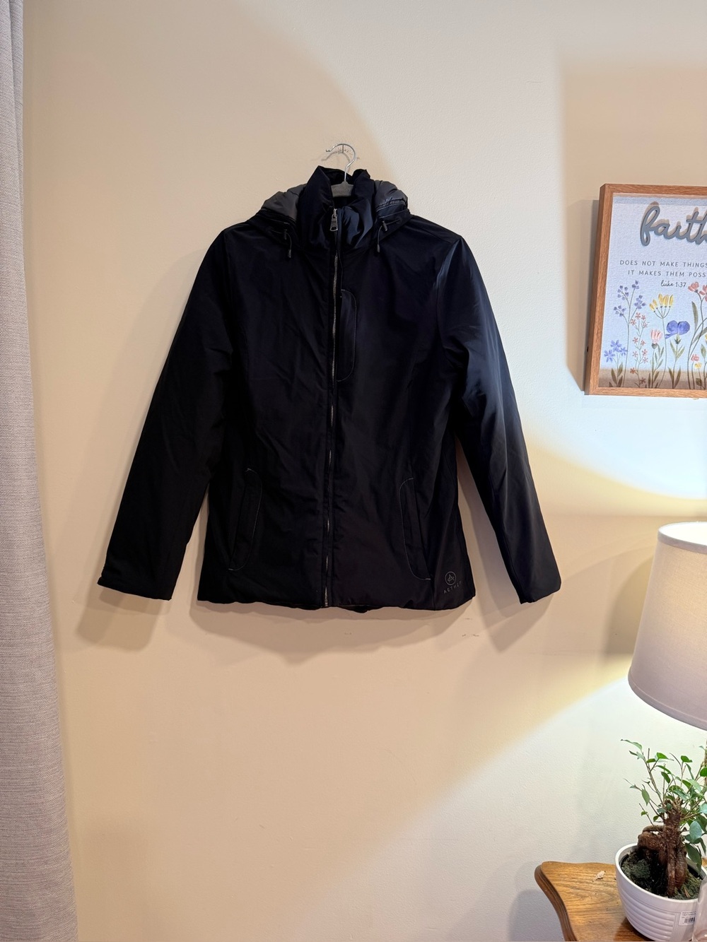 Black Hooded Zip-Up Jacket AETHER Apparel size L